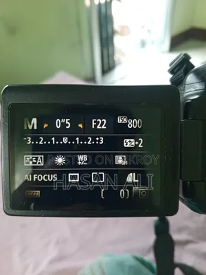 Canon Eos 700d DSLR Camera With 18-55mm Is Lens