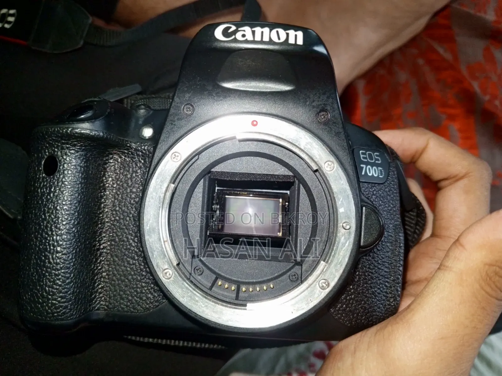 Canon Eos 700d DSLR Camera With 18-55mm Is Lens
