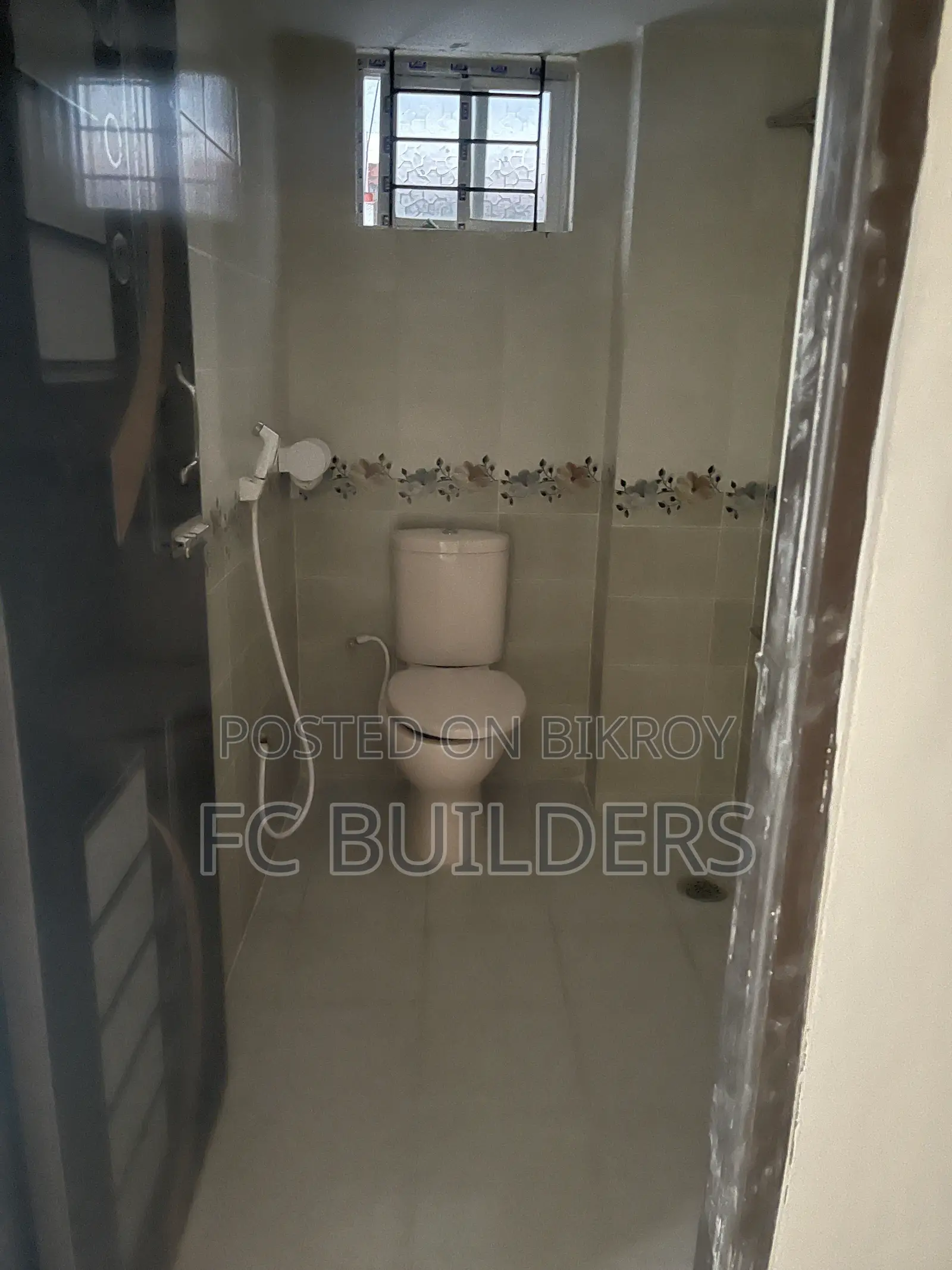 Furnished 3-bedroom Apartment in Ake Fayeznur Tower, ECB Chattar for Sale