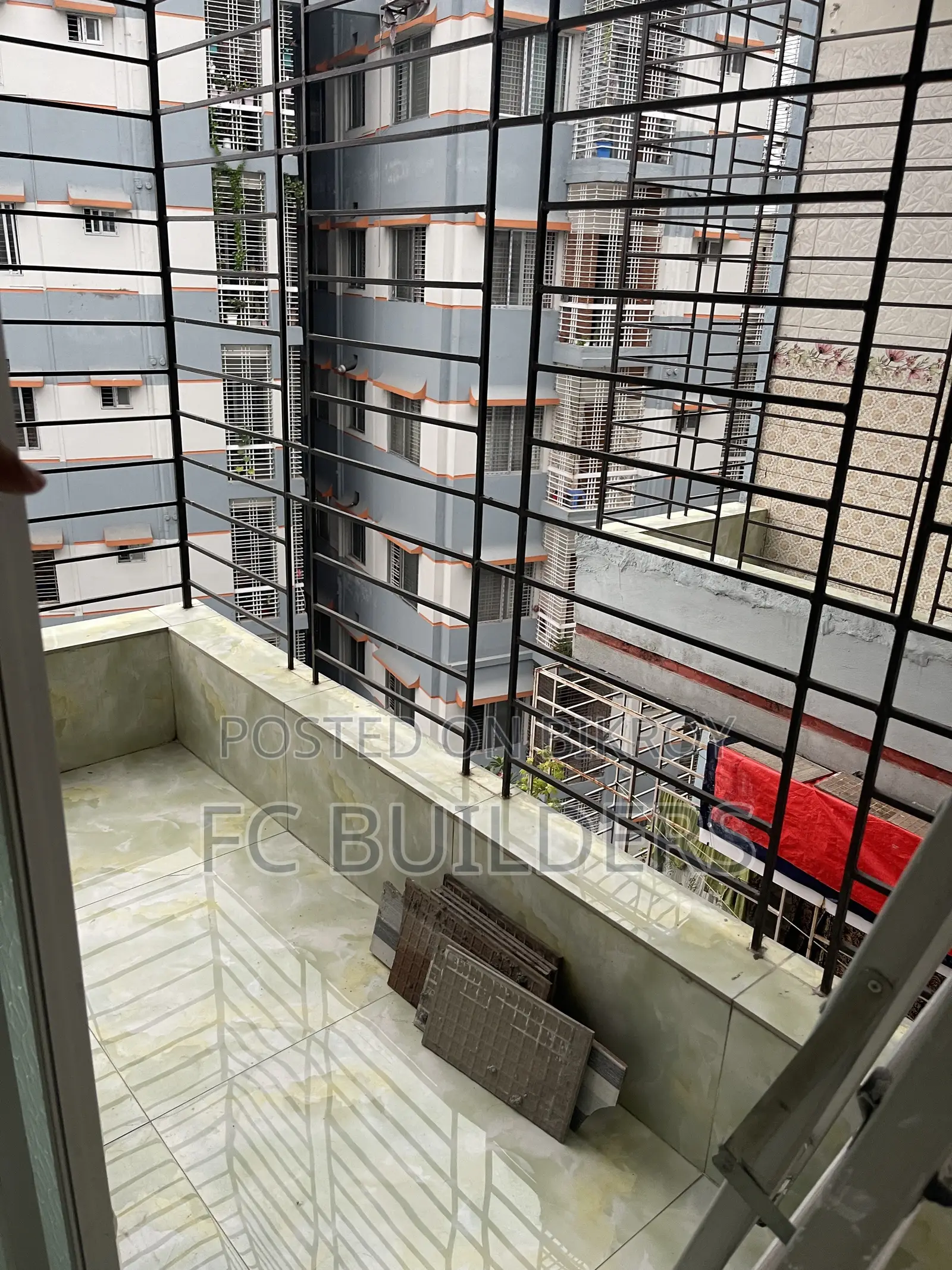 Furnished 3-bedroom Apartment in Ake Fayeznur Tower, ECB Chattar for Sale