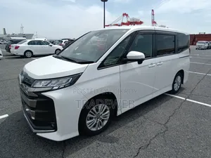 Toyota Noah 2022 Pearl