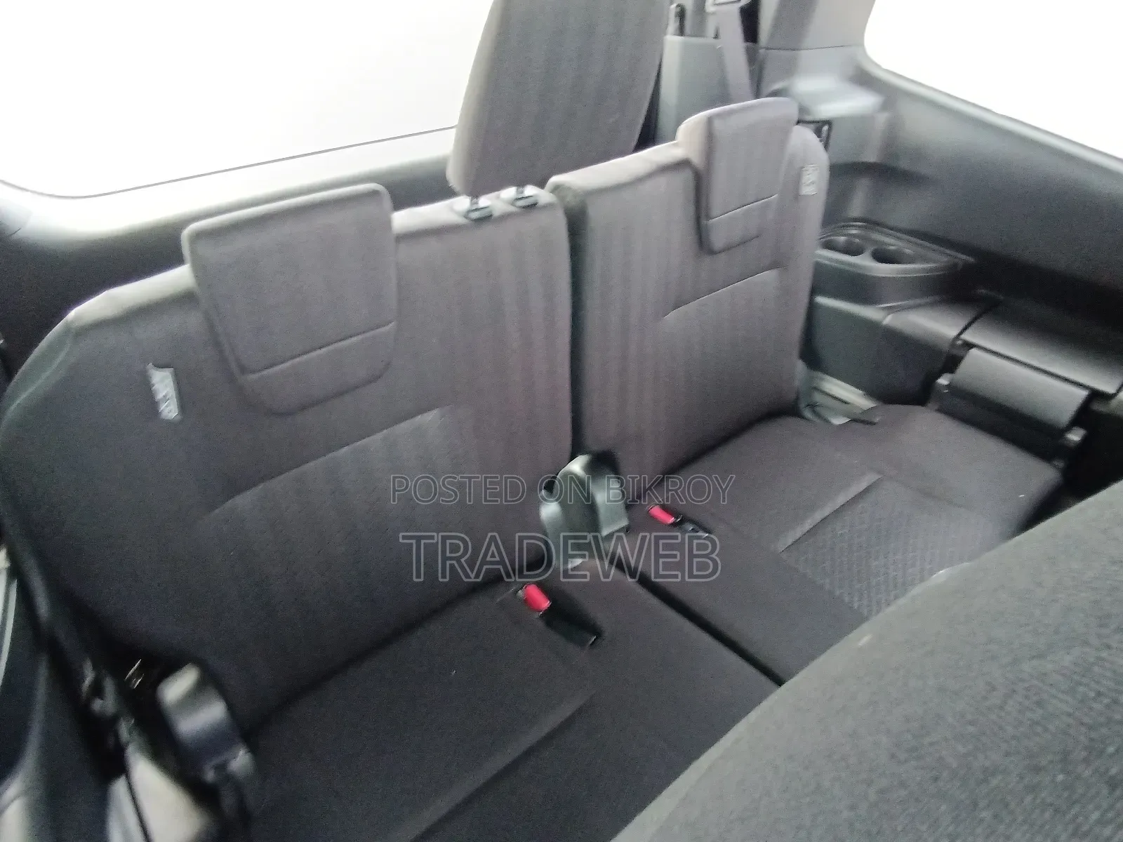 Toyota Noah 2022 Pearl