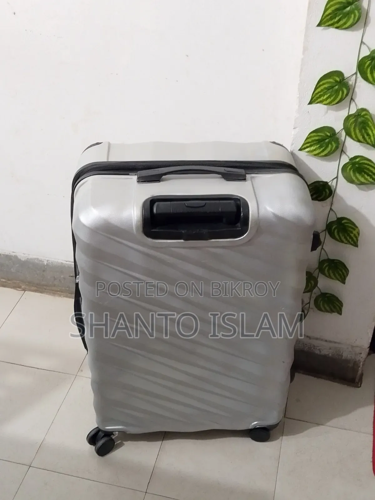 28" Fyber Travel Luggage