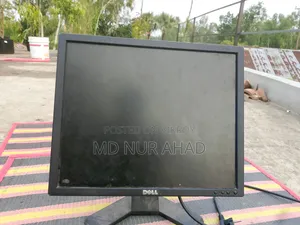21" Square Dell Monitor