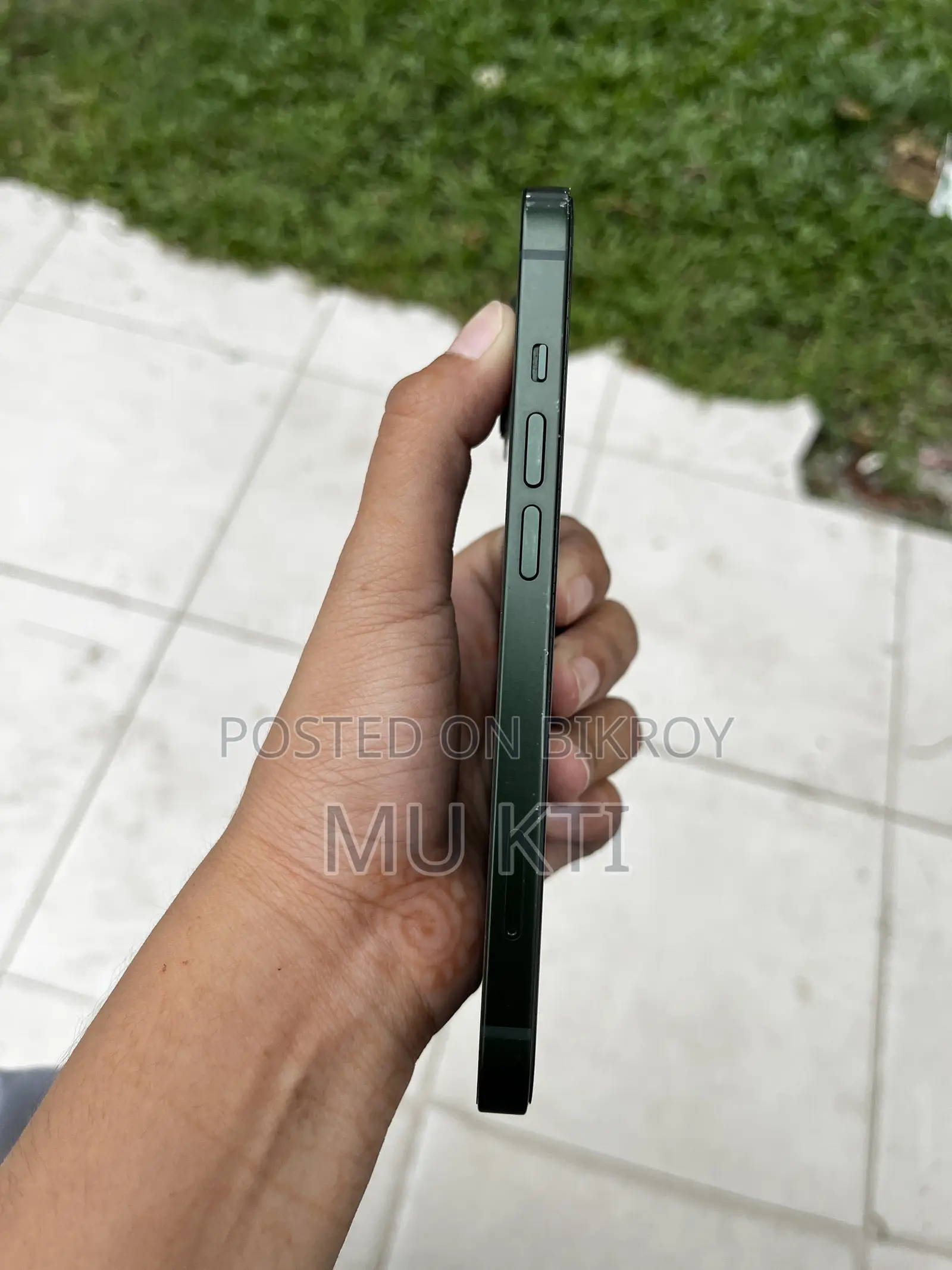 Apple iPhone 13 128 GB Green
