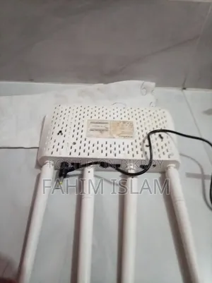 Tenda (4 Antenna) Router