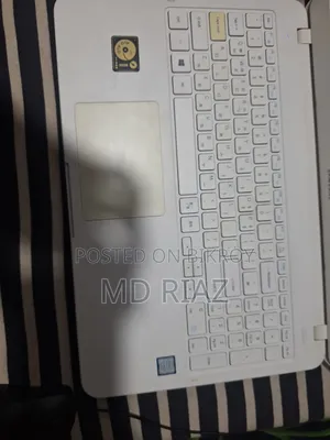 Laptop Samsung E452 8GB Intel Core i3 HDD+SSD 256GB