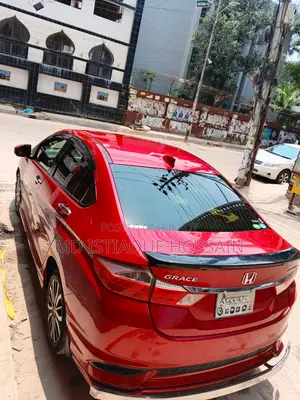 Honda Grace 1.5 Hybrid FWD 2017 Red