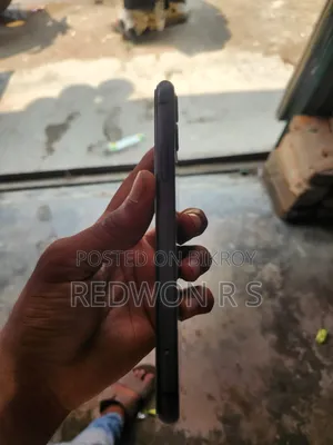 Apple iPhone 11 128 GB Black