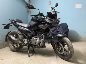 New Hero Xtreme 125R 2025 Black