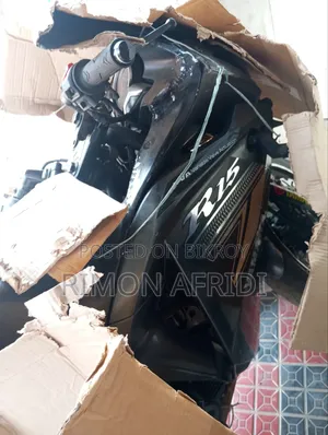 Yamaha R1 2018 Black