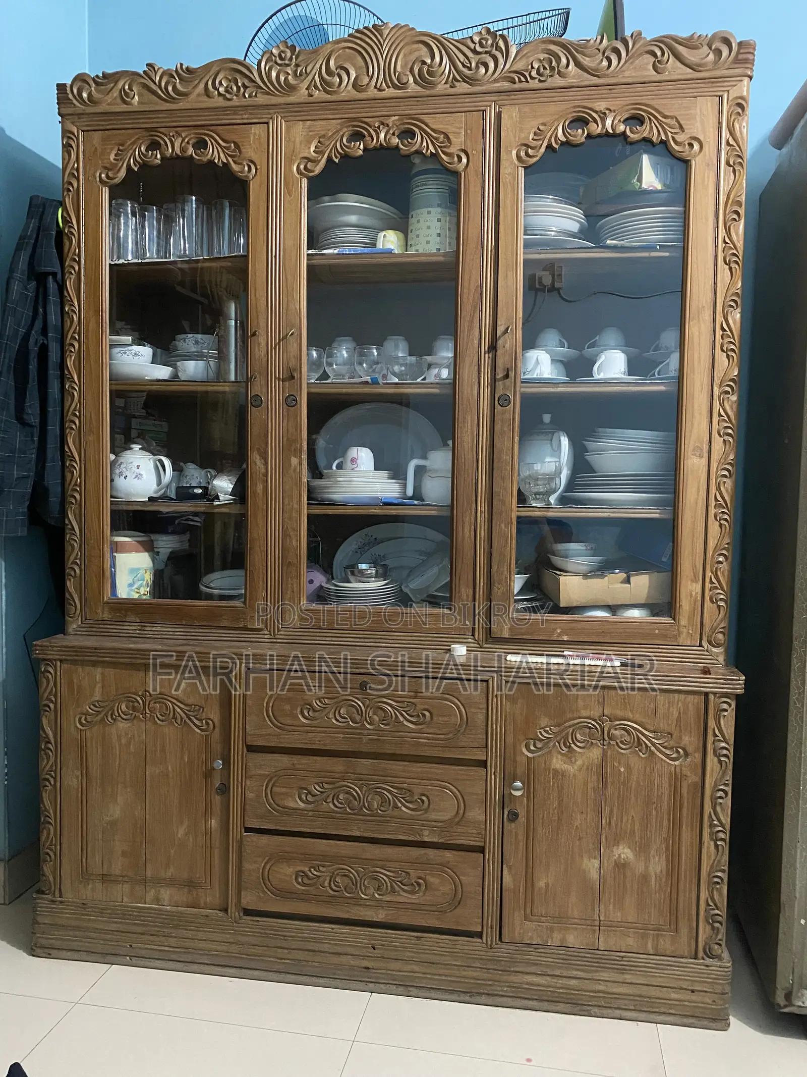 Solid Wooden Showcase + Wardrobe