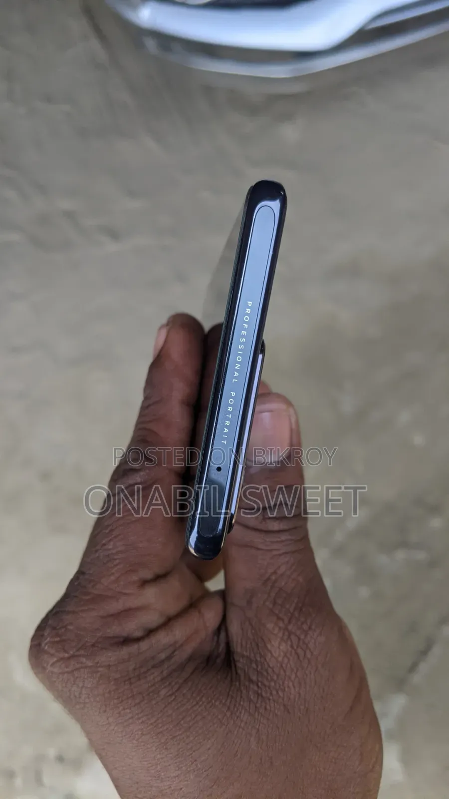 Vivo T2 (India) 128 GB Black