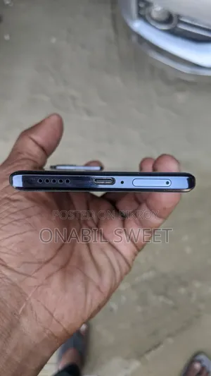 Vivo T2 (India) 128 GB Black