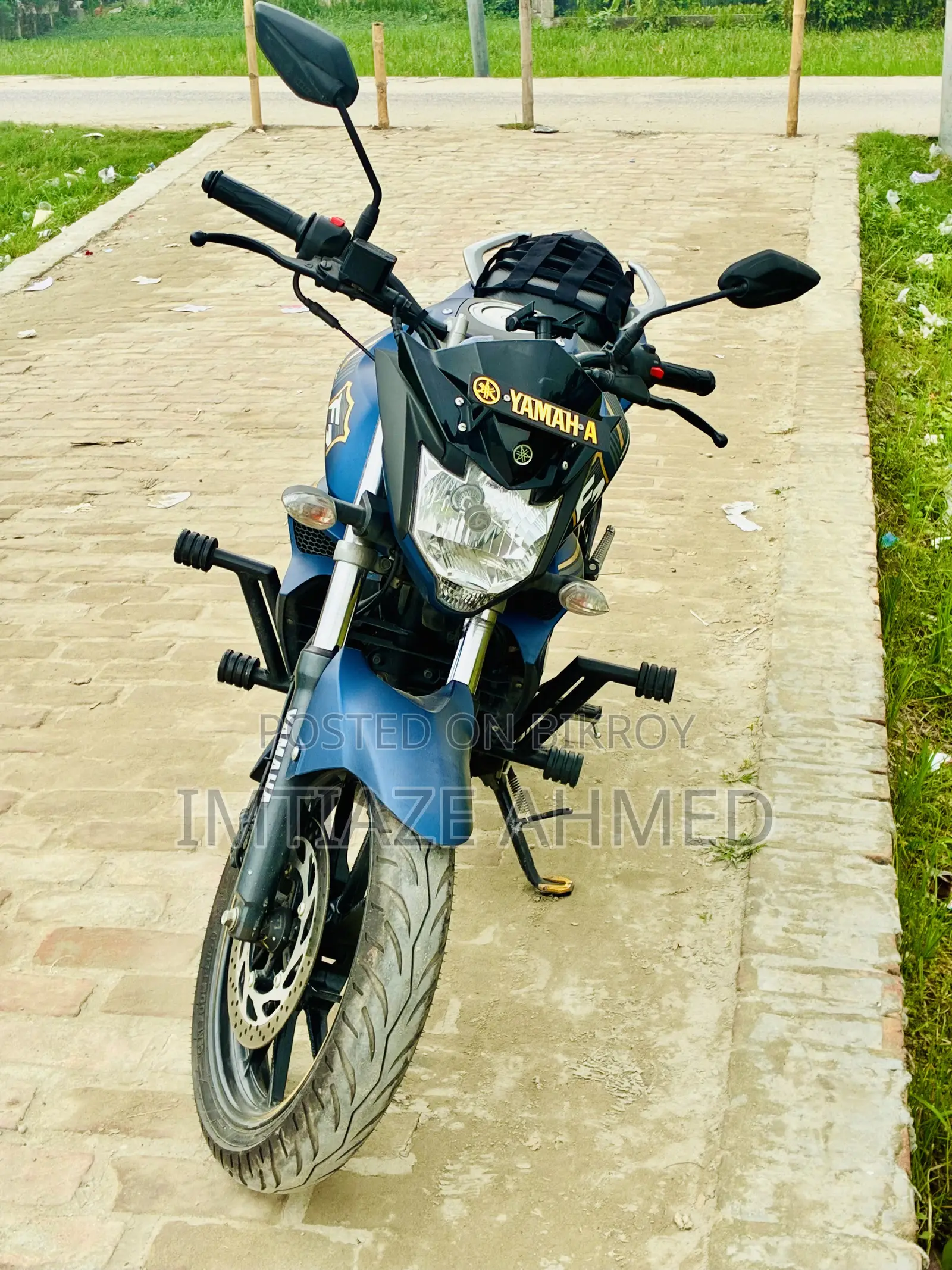 ইয়ামাহা এফজেড ২০২৫ নীল
