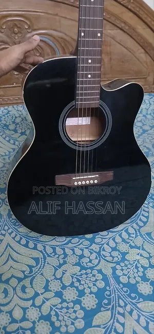 Axe 48c Semi-acoustic Guitar (3 Months Used)