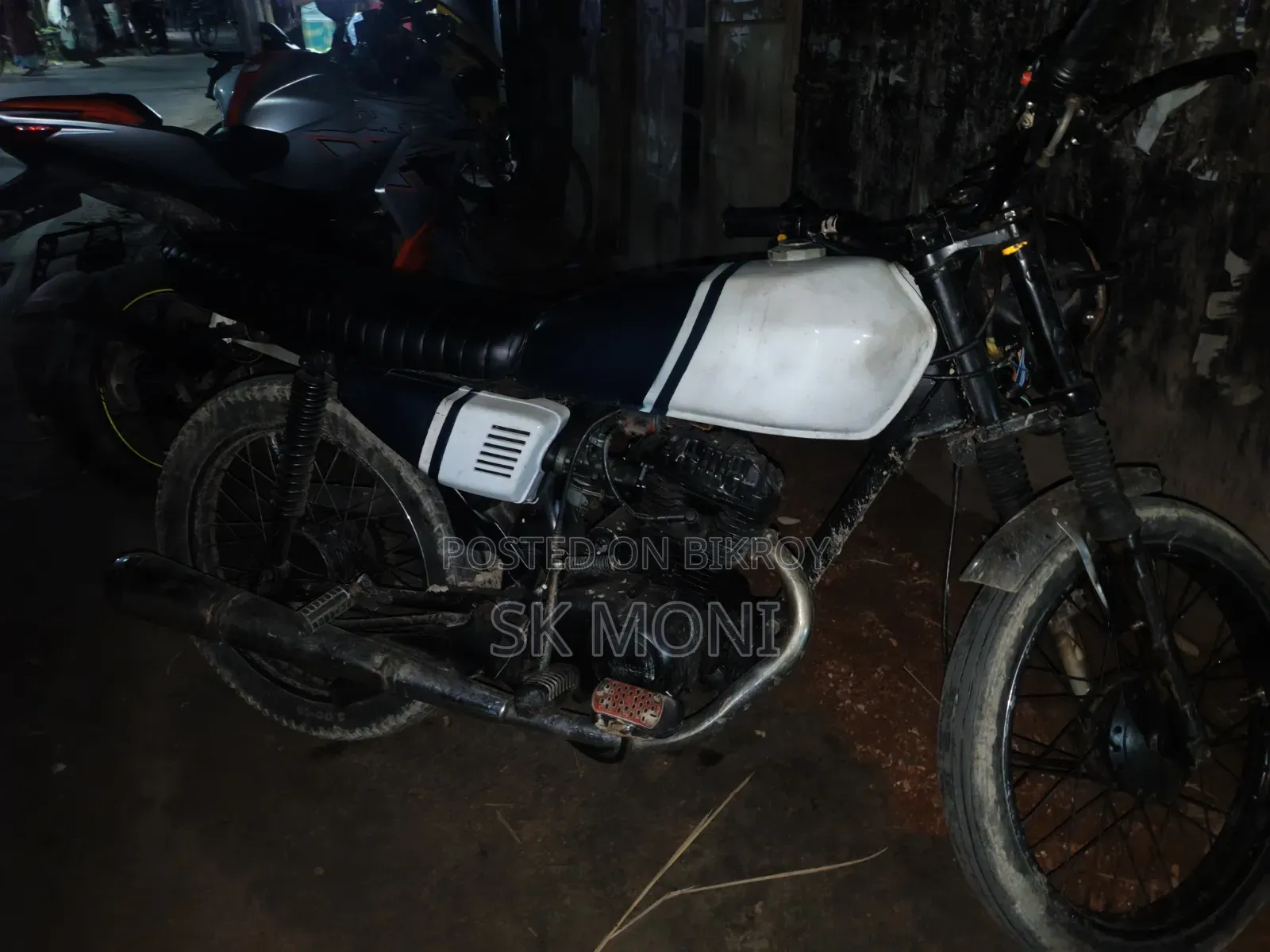 Honda CB 2014 White