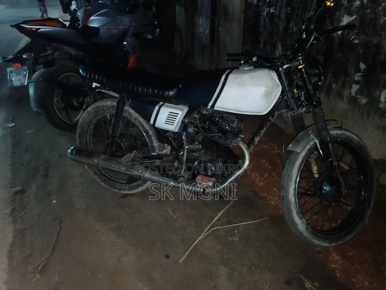 Honda CB 2014 White