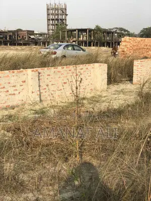 ৩০০ ফিট ব্লক এন ফুড অ্যান্ড ফান প্রজেক্টের পাশে জমি বিক্রয়
