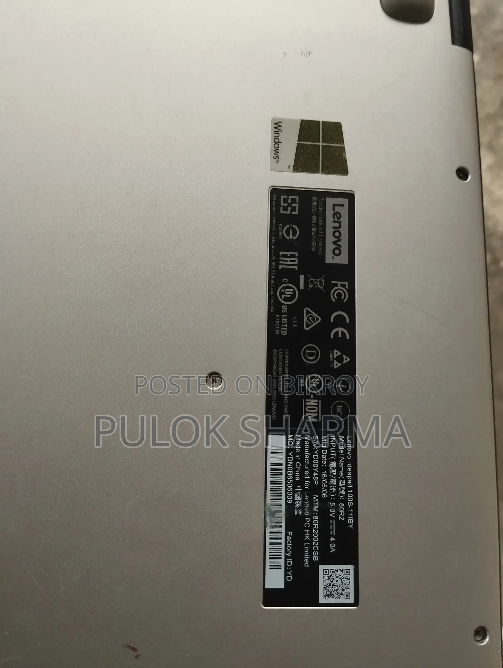 Laptop Lenovo IdeaPad 100 2GB Intel Atom SSHD+SSD 32GB