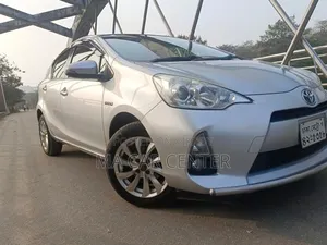 Toyota Aqua 2013 Silver