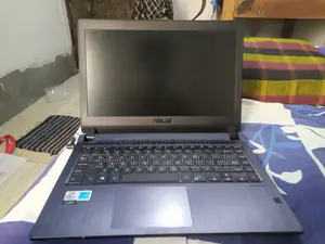 Laptop Asus ASUSPRO P2440UA 4GB Intel Core I3 SSD 128GB