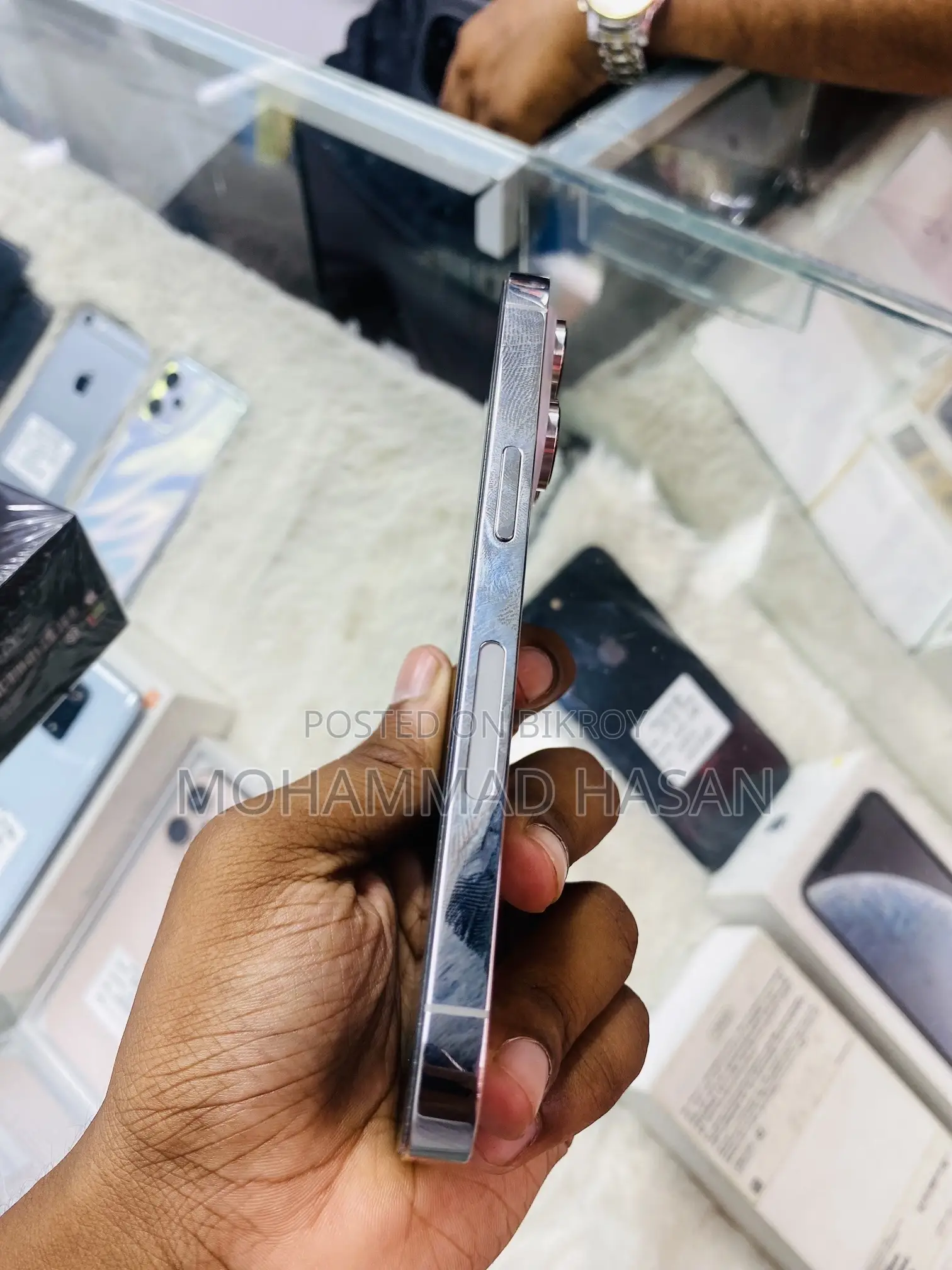 অ্যাপল আইফোন ১৪ প্রো ১২৮ জিবি হোয়াইট