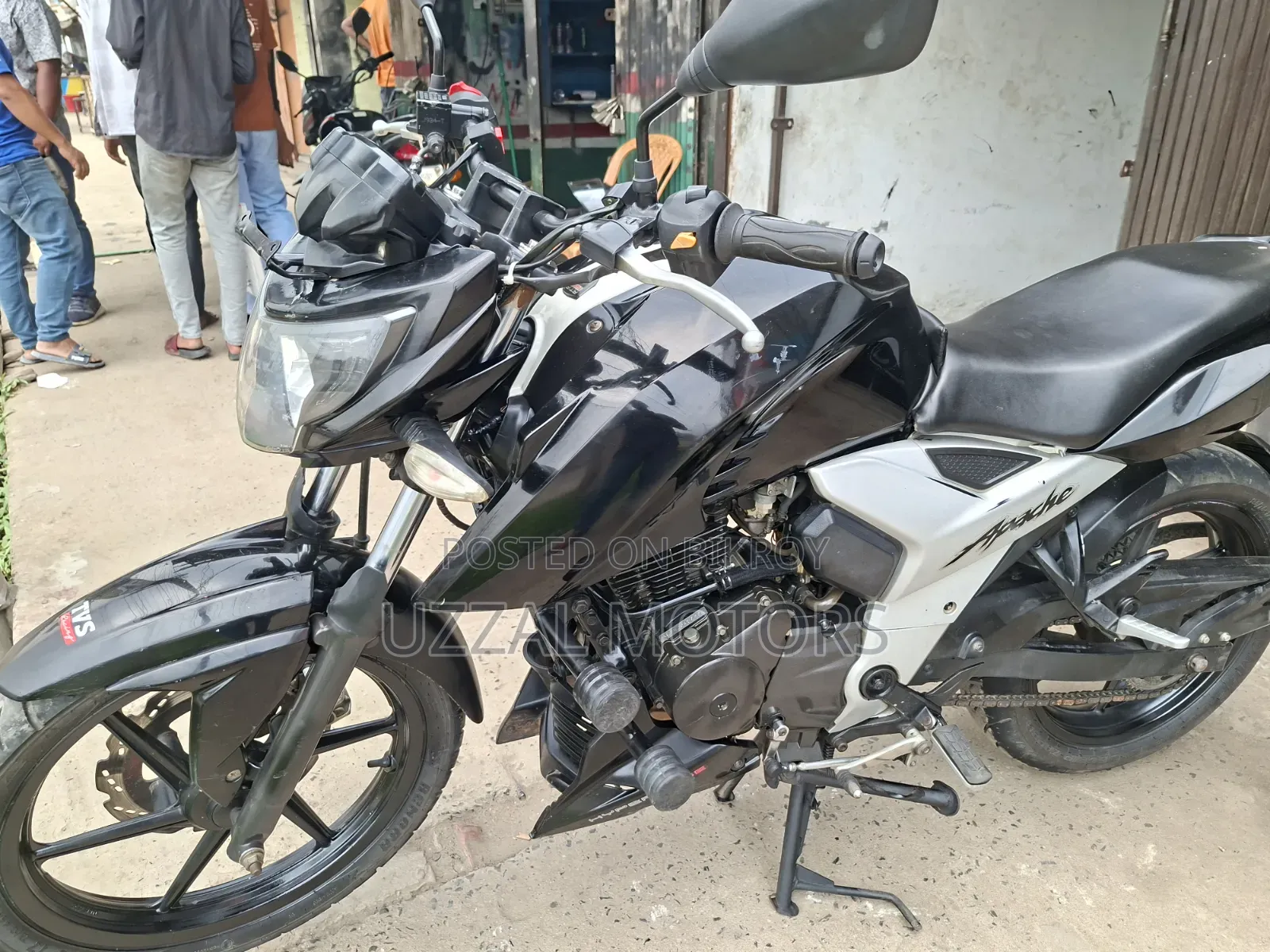 TVS Apache 160 4V 2018 Black
