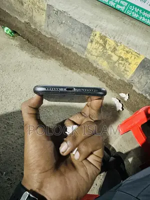 অ্যাপল আইফোন ১১ ১২৮ জিবি কালো
