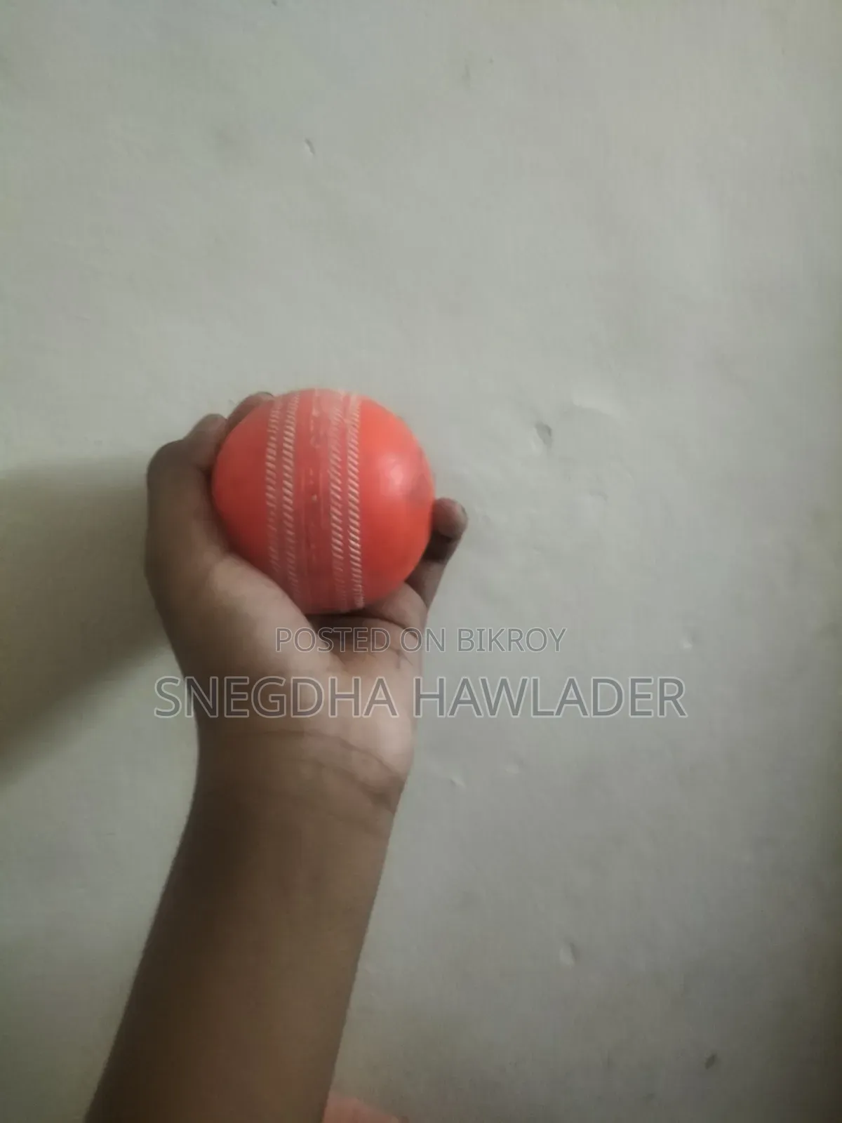 Second-hand Duse Ball, Not for Playing with Bat, Only for Practice Catching