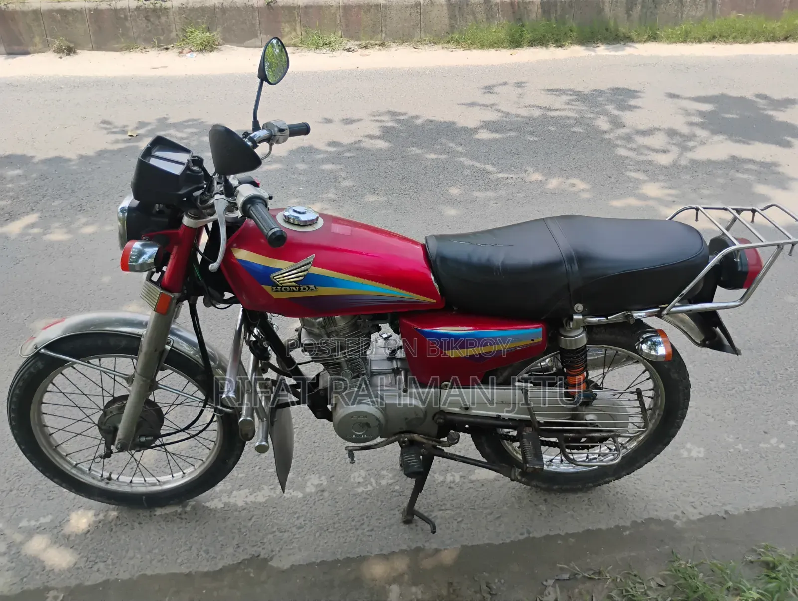 Honda 2006 Red