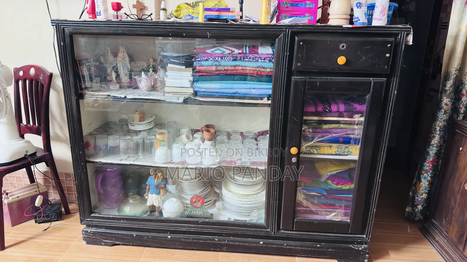 Dressing Table and Showcase