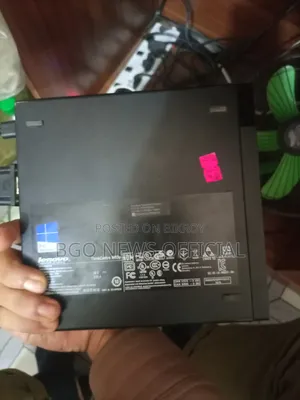 Desktop Computer Lenovo 4GB Intel Core I3 SSD 128GB