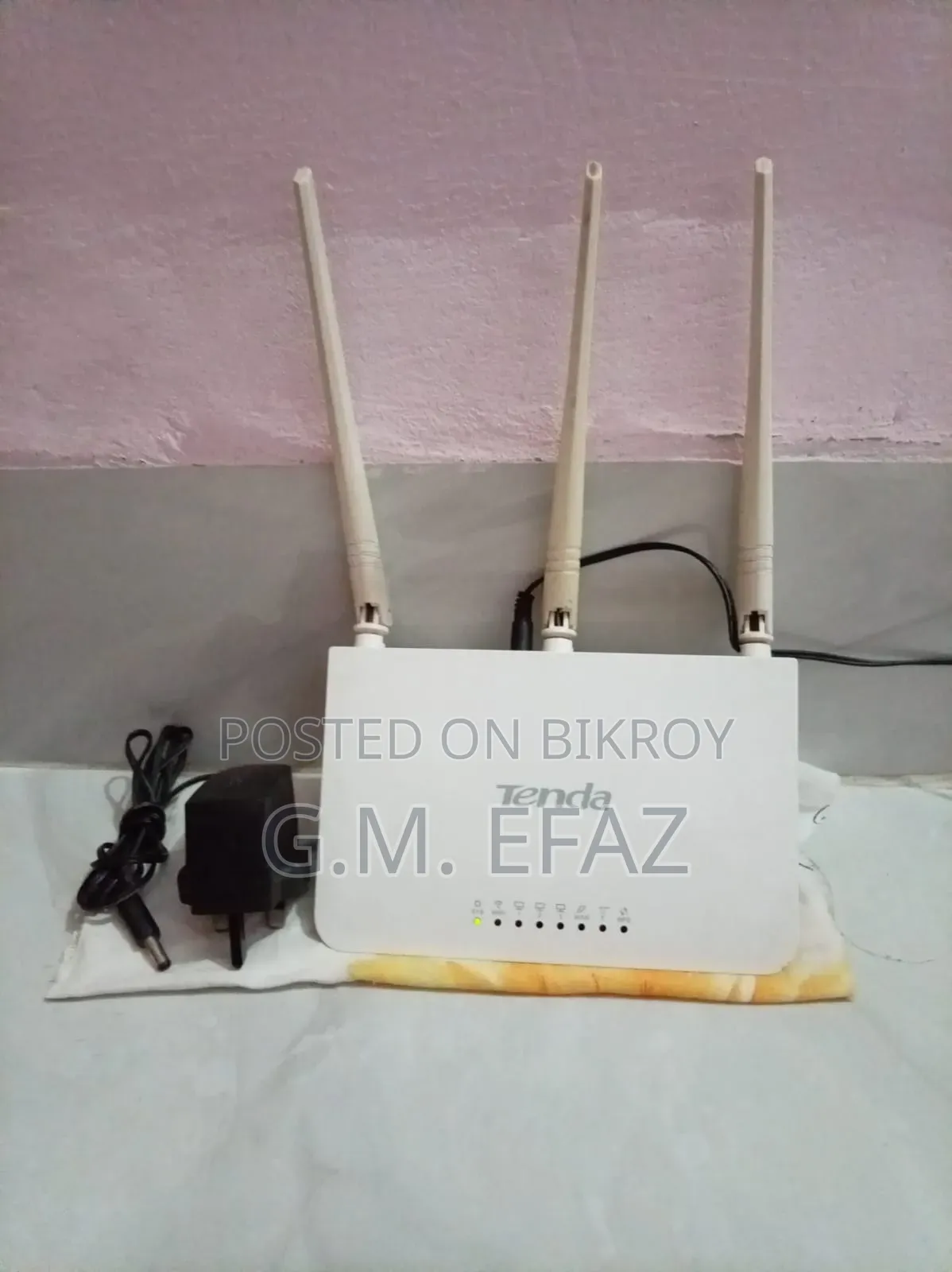 Tp-Link (3 Antenna) Router