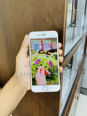 Apple iPhone 8 64 GB Gold