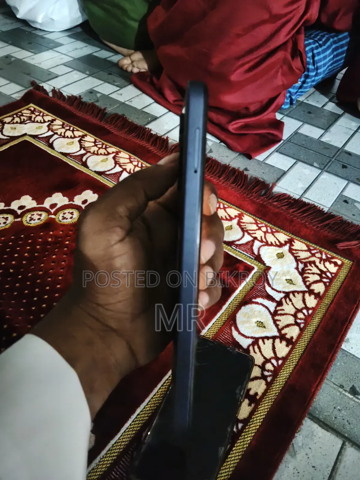 মোবাইল ফোন ৮ জিবি ব্ল্যাক