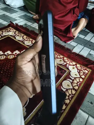 মোবাইল ফোন ৮ জিবি ব্ল্যাক