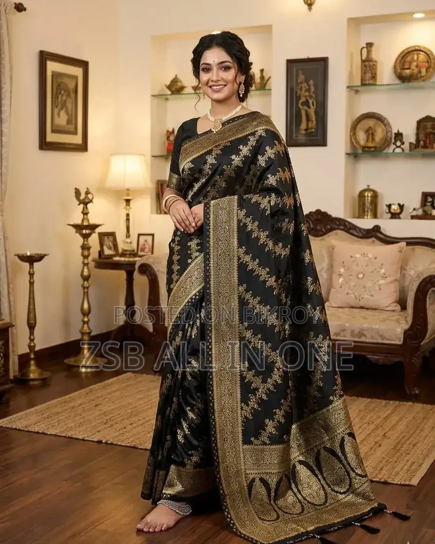 Japani Silk Sharee With Blouse Piece