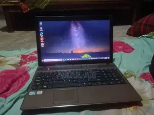 Laptop Acer Pentium One 14 4GB Intel Core I3 SSD 128GB