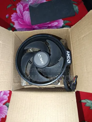 Desktop Computer MSI Model 8GB AMD Ryzen 3 HDD+SSD 256GB