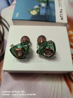 Duel Speaker Earphone. Dynamic Drivers in Ear Monitors
