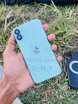 New Apple iPhone 11 128 GB