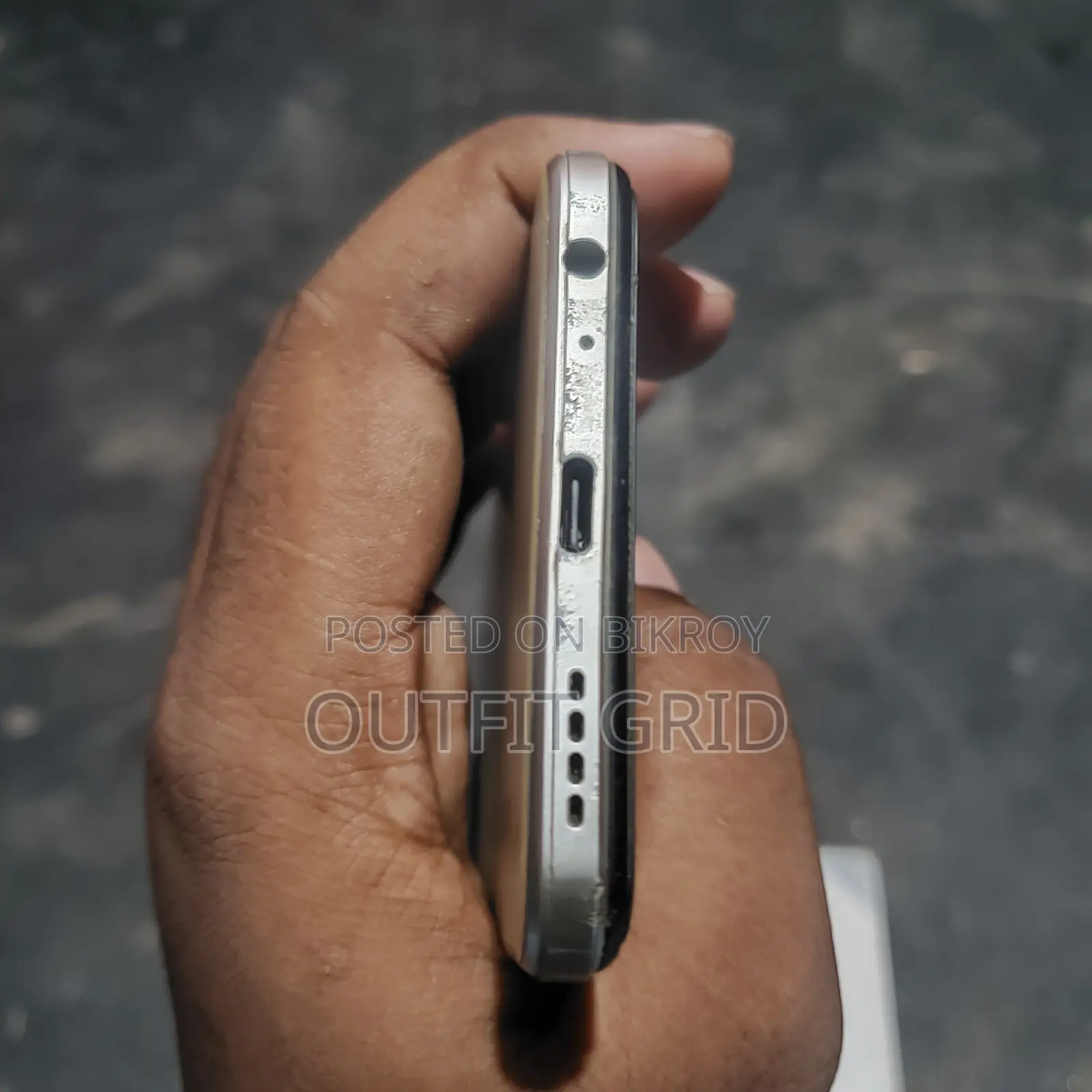 Vivo Y33s 128 GB Gold