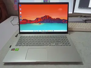 Laptop Asus VivoBook X540SA 20GB AMD Ryzen 7 SSD 512GB