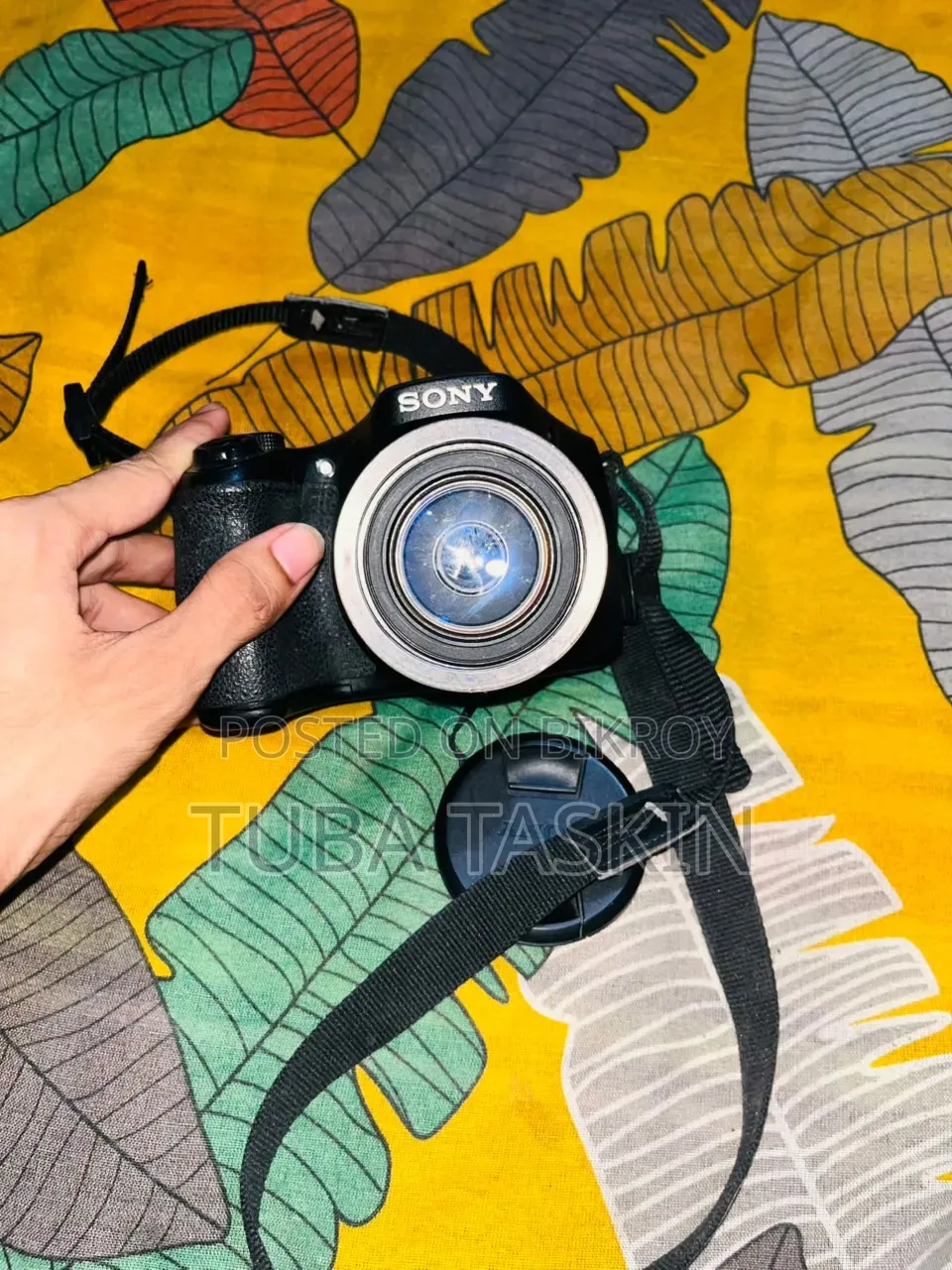 Need some urgent money for medical treatment, camera is completely fresh and good
