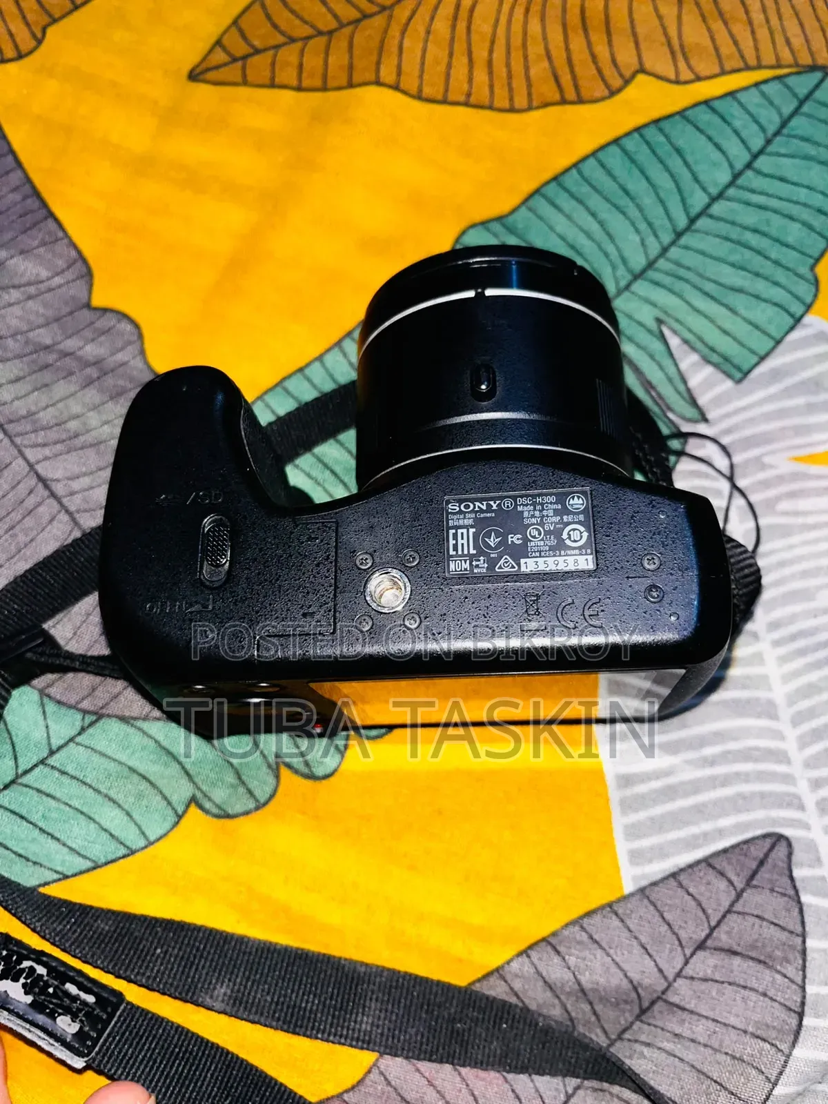 Need some urgent money for medical treatment, camera is completely fresh and good