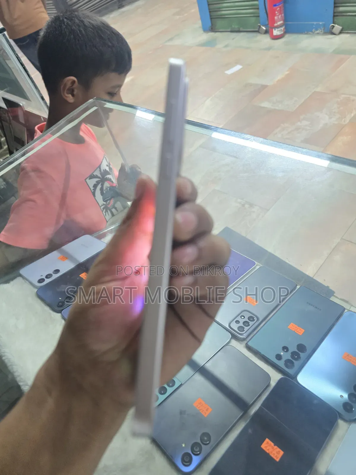ওয়ানপ্লাস নর্ড ৫ ২৫৬ জিবি গ্রে
