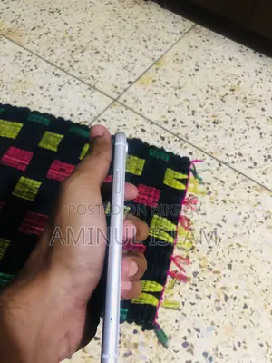 Apple iPhone XR 128 GB White