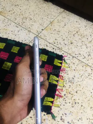 Apple iPhone XR 128 GB White