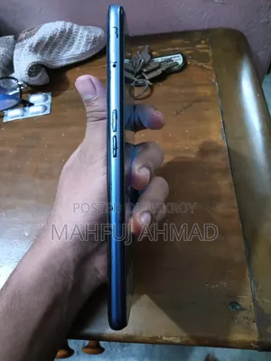 Realme 128 GB Blue